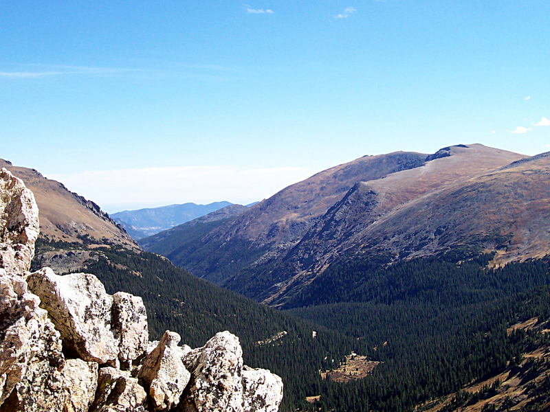A view of the continental divide, taken near Estes Park, Colorado. Estes Park, a popular resort town, is also the headquarters of Rocky Mountain National Park. (Photo/Wikimedia Commons)