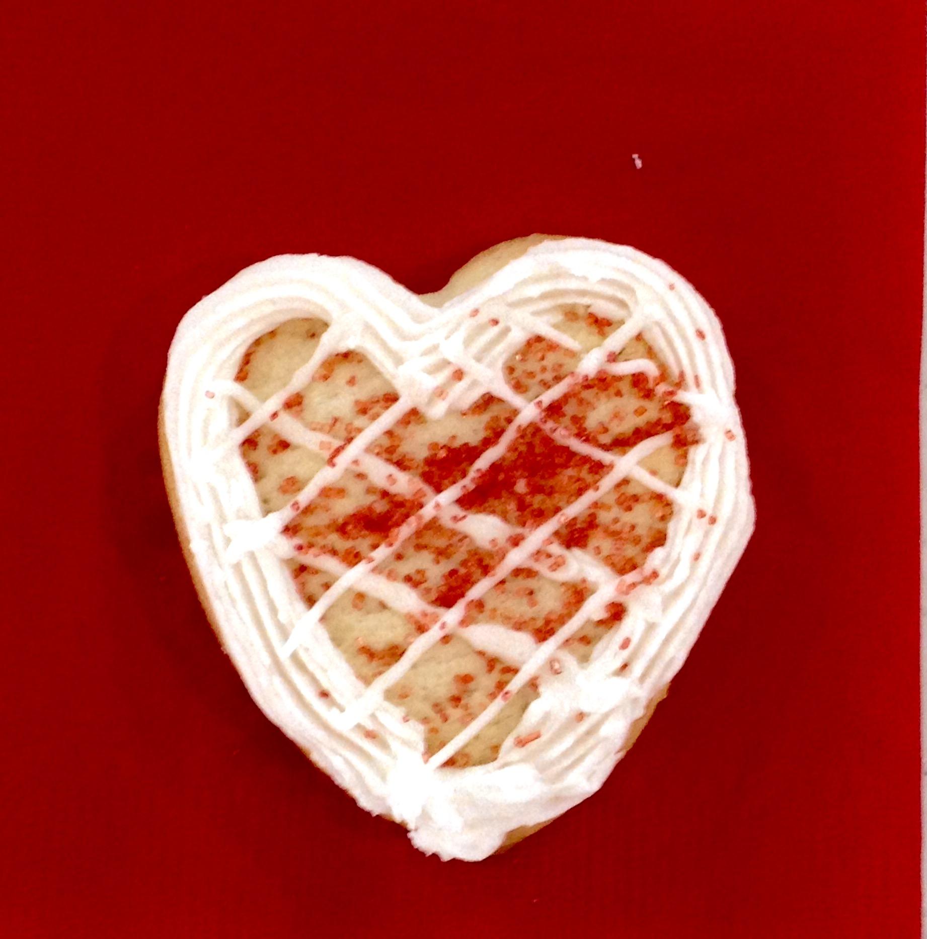 A Valentine’s Day cookie decorated by members of the Student Philanthropy Council.