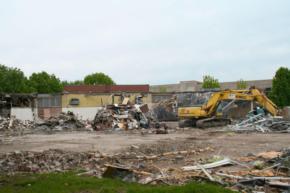Picture from the Greenlawn demolition. Photo credit/Cecelia Roeder.