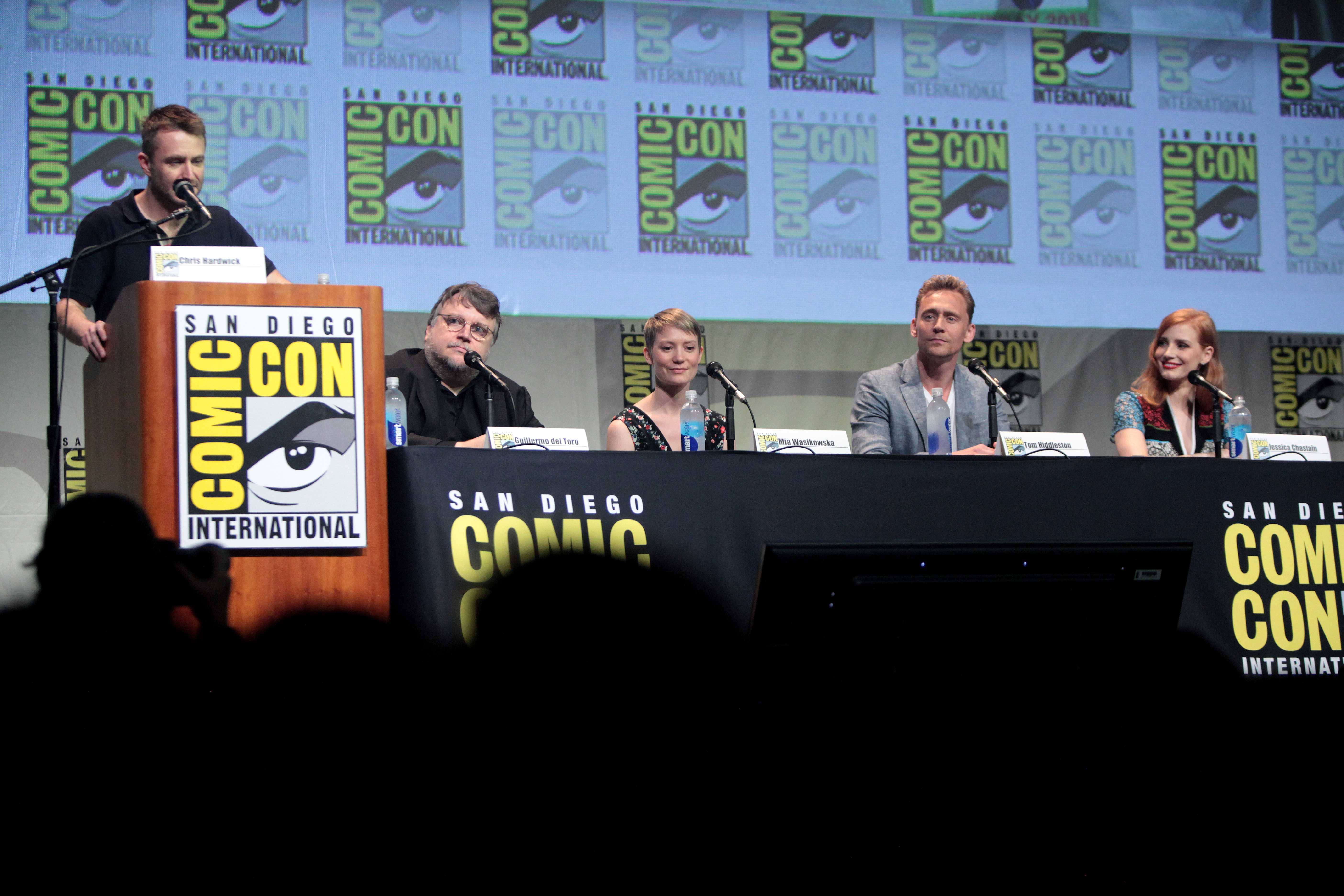 CP ComicCon Panel: (left to right) Chris Hardwick, Guillermo del Toro, Mia Wasikowska, Tom Hiddleston and Jessica Chastain at the 2015 San Diego Comic Con panel for “Crimson Peak.” Credit/Gage Skidmore via Flickr Creative Commons
