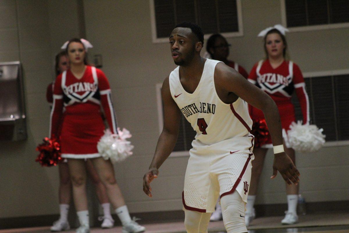 Senior Jeremy Jones finished the game with the team’s third highest total, 13 points, as well as two steals and three assists.
Photo/Casey McDonald