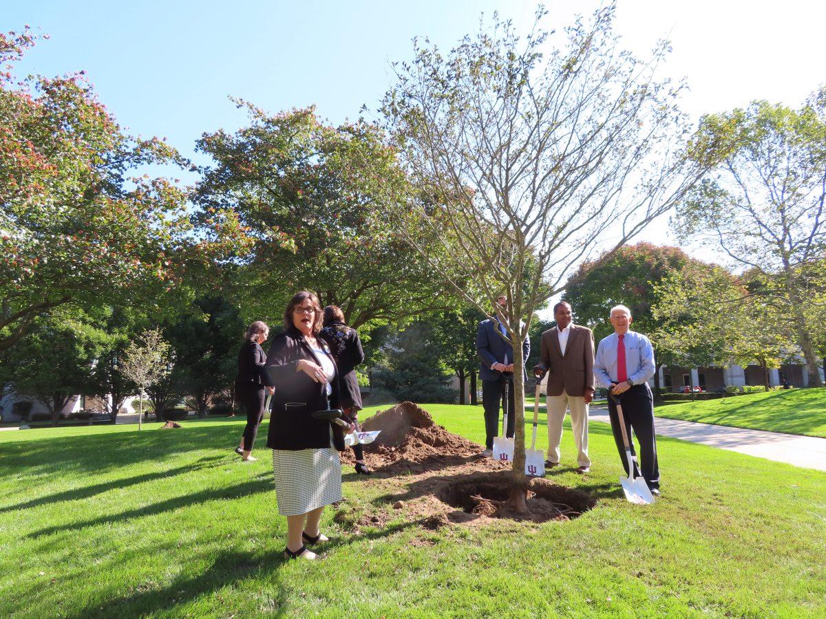 Chancellor Susan Elrod brings more life to campus with tree planting ceremony
