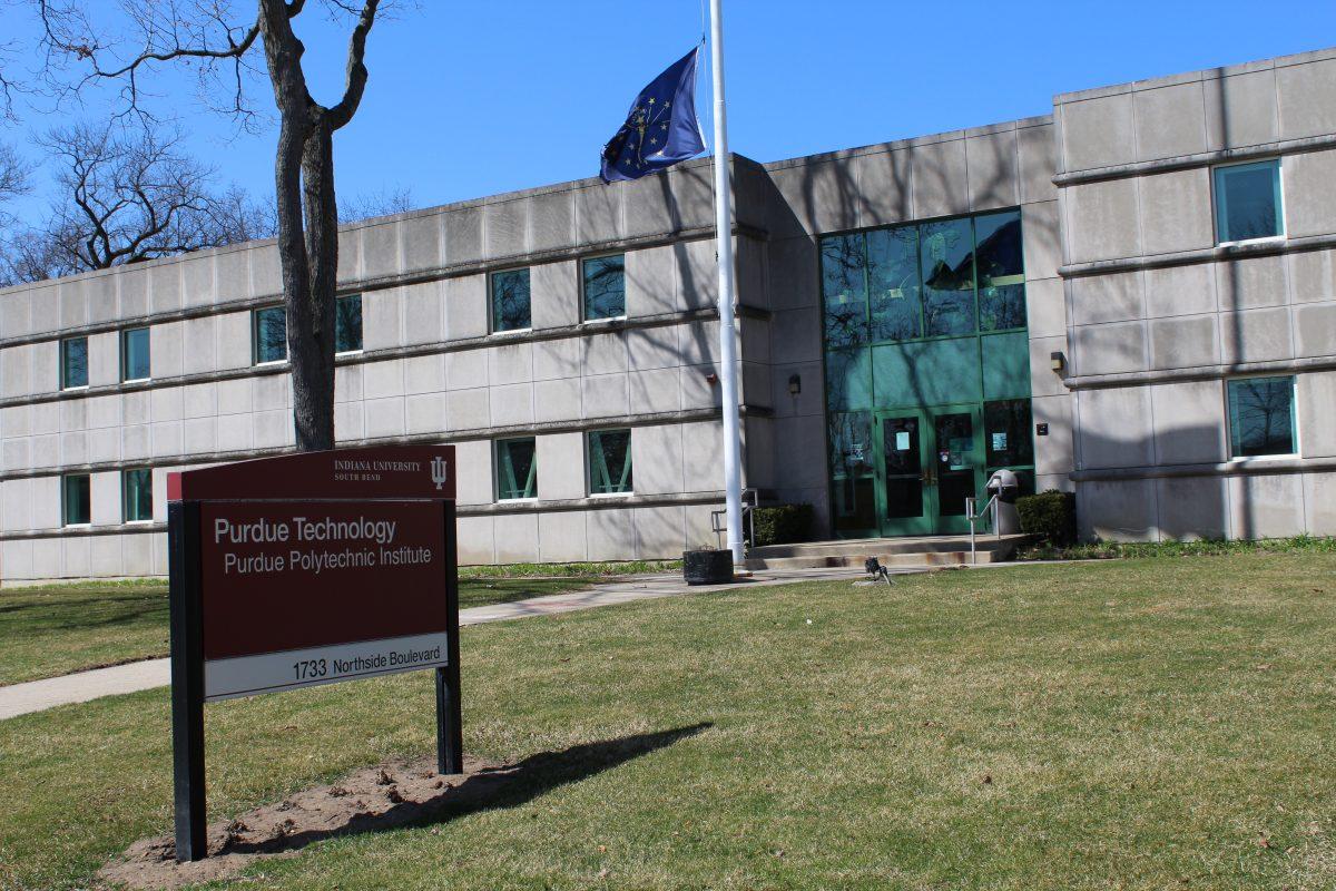 Purdue Polytechnic building officially changes name to Parkside Hall