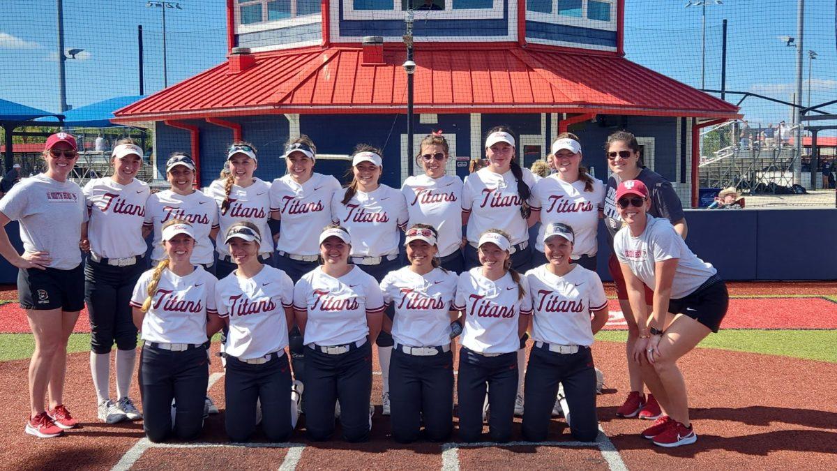 Softball team earns winning record in Florida