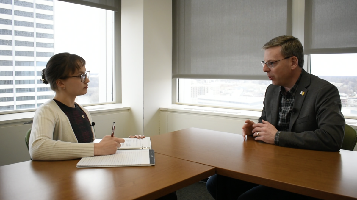 Red state, blue city: Mayor Mueller visits IU South Bend
